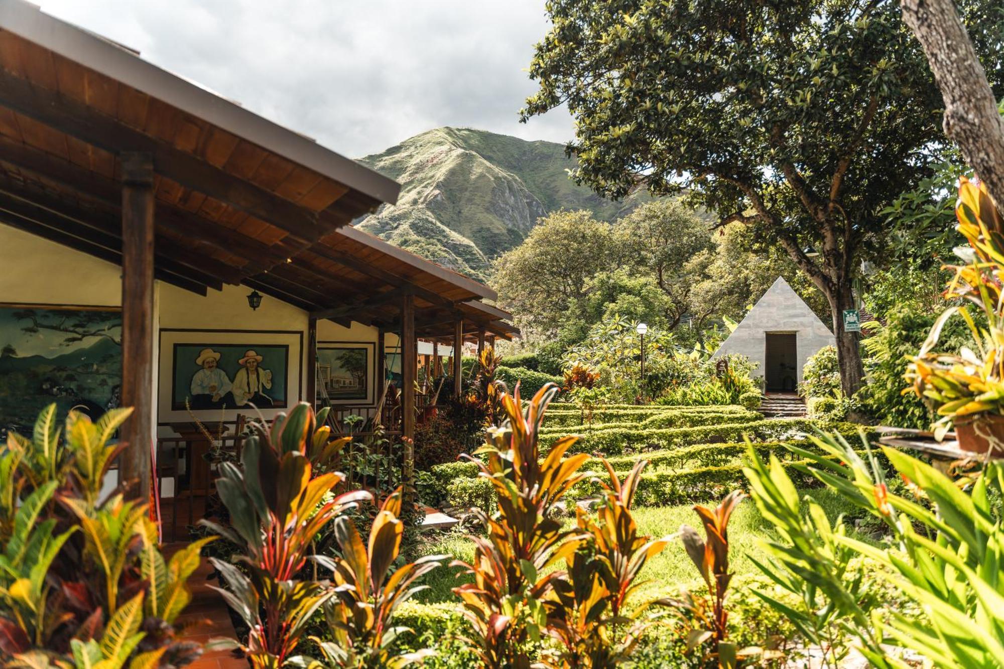 Hosteria Paraiso Vilcabamba Exterior photo